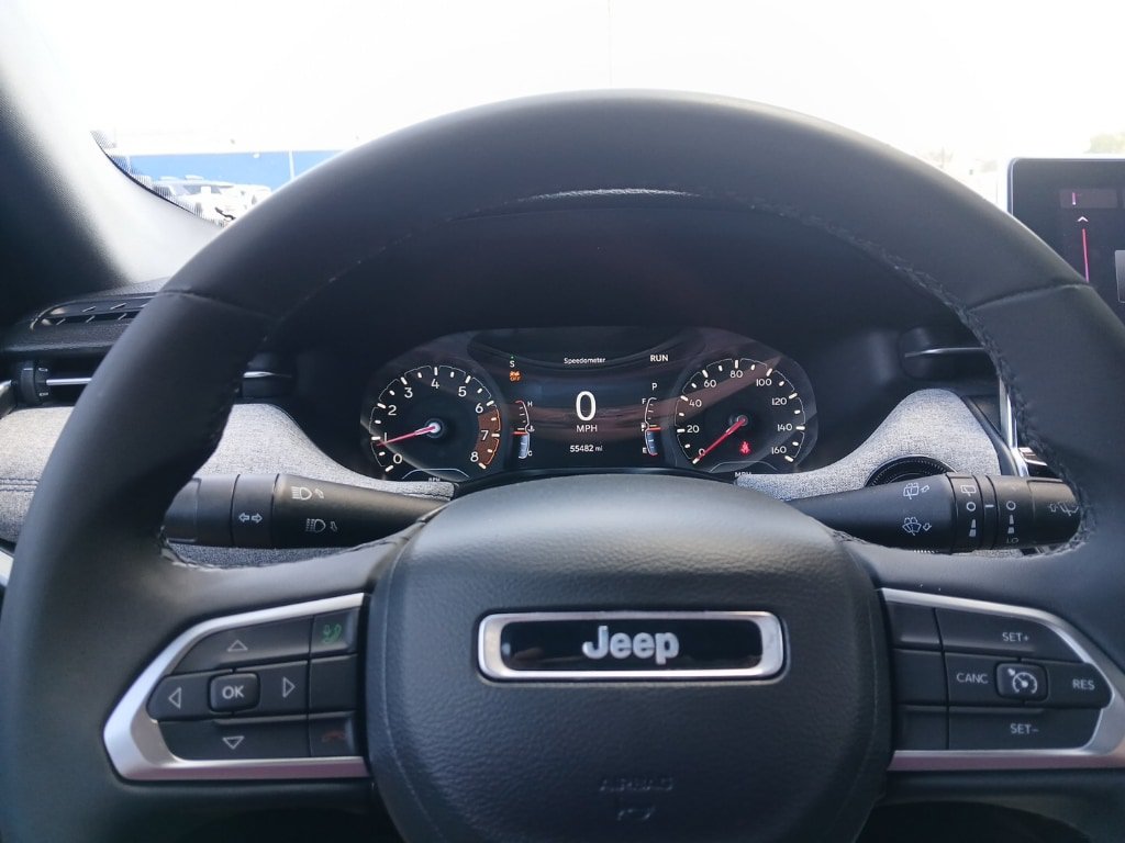 Certified 2024 Jeep Compass Latitude AWD/4WD image 41