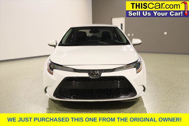Used 2022 Toyota Corolla LE FWD image 3