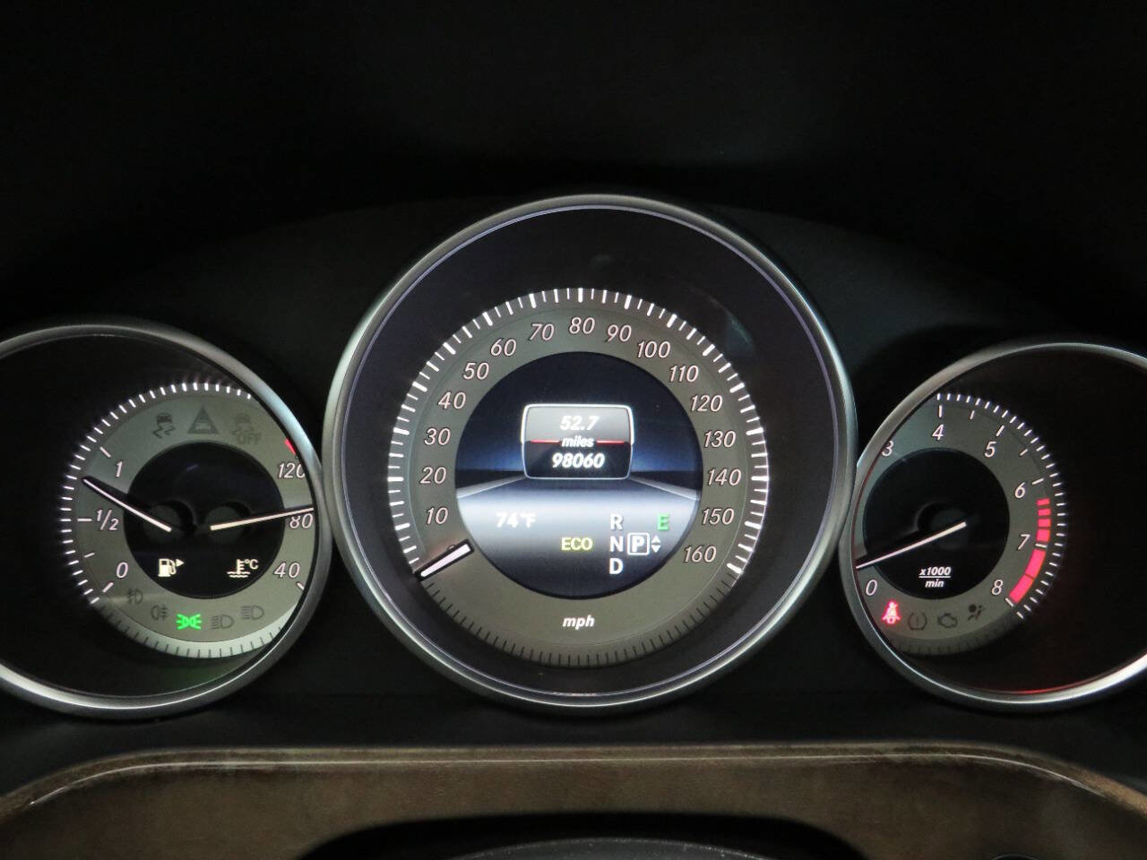 Used 2014 Mercedes-Benz E 350 Sedan image 16