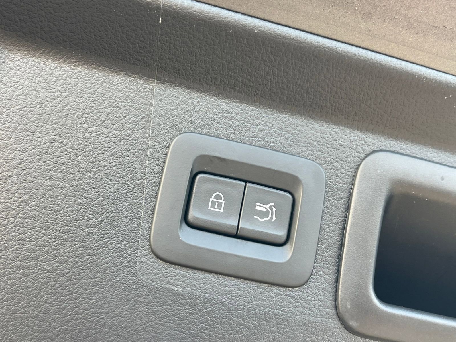 Used 2025 MAZDA CX-50 2.5 Hybrid w/ Premium Plus Pkg image 23