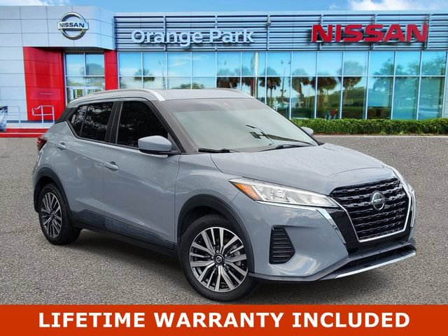 Used 2021 Nissan Kicks SV FWD image 1