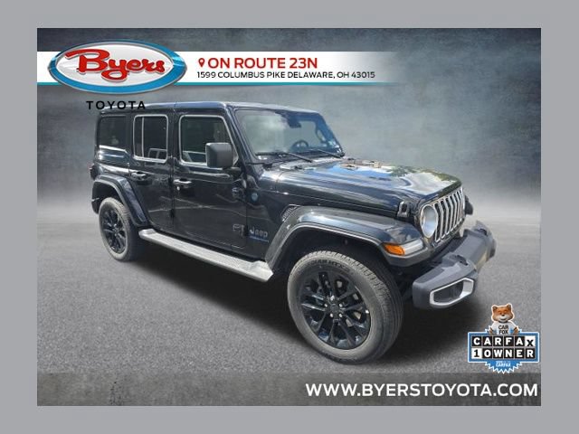 Used 2025 Jeep Wrangler Unlimited Sahara AWD/4WD image 1