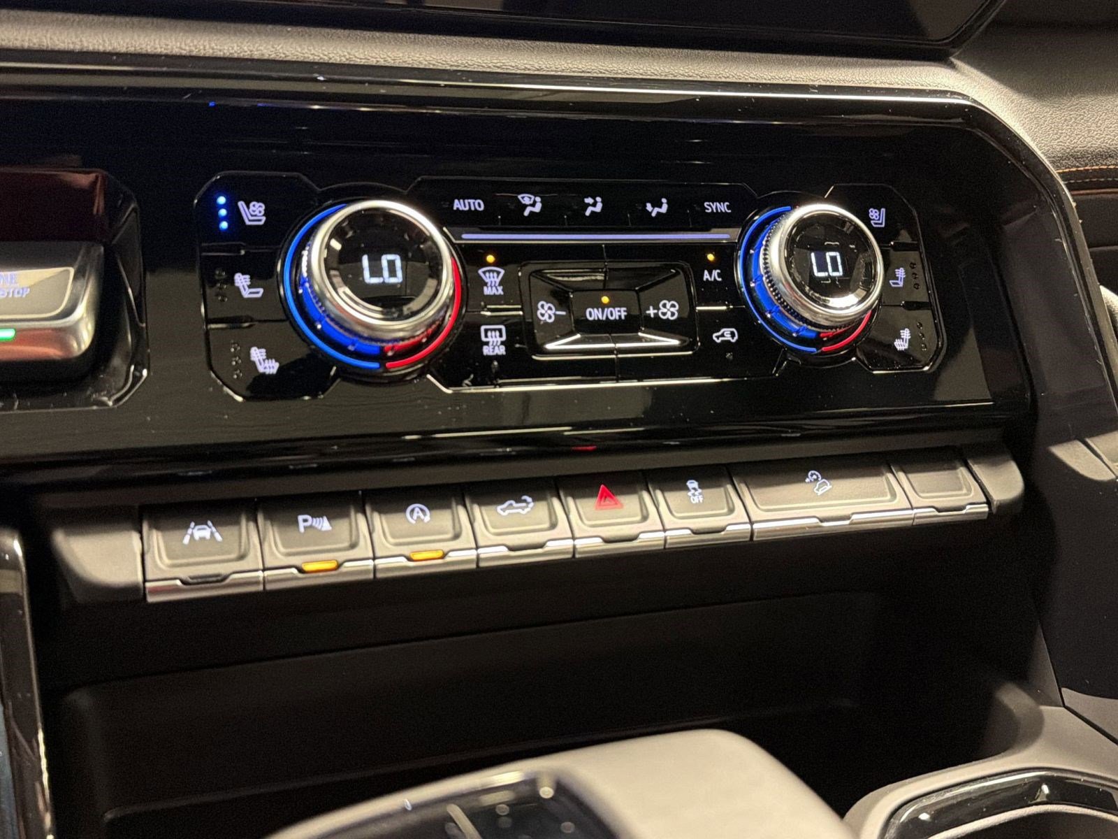 Used 2026 GMC Sierra 1500 AT4 w/ AT4 Premium Package image 26