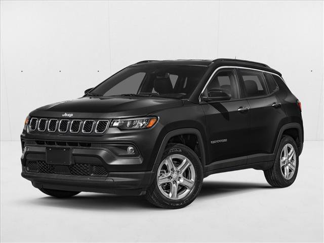 Used 2024 Jeep Compass Latitude AWD/4WD image 1