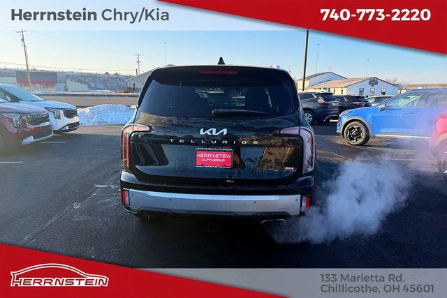 Used 2024 Kia Telluride EX w/ EX Captain's Chair Package image 31