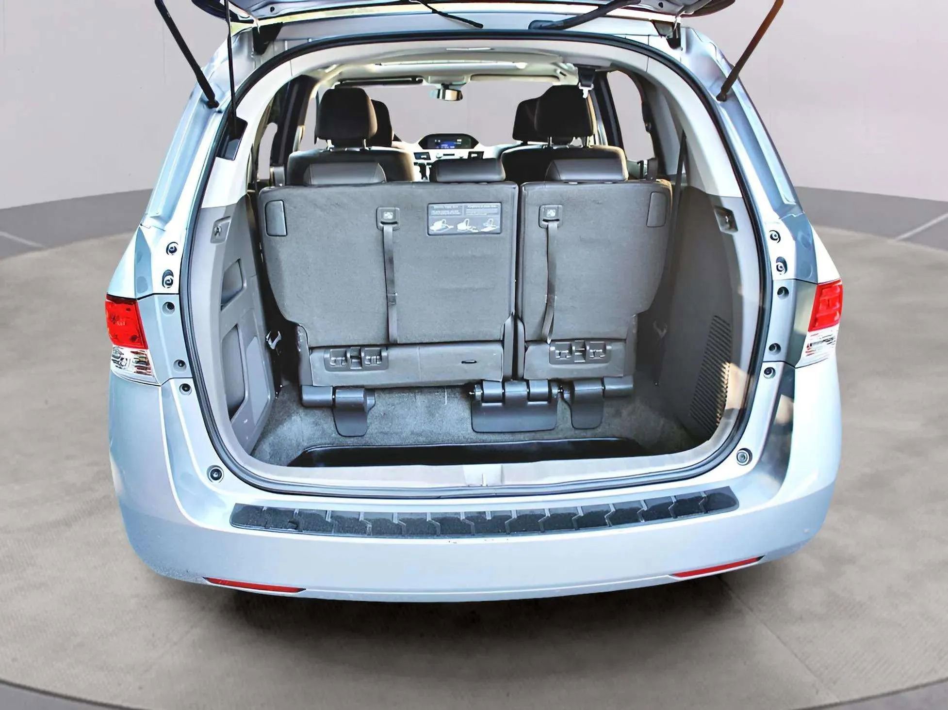 Used 2016 Honda Odyssey EX-L image 4