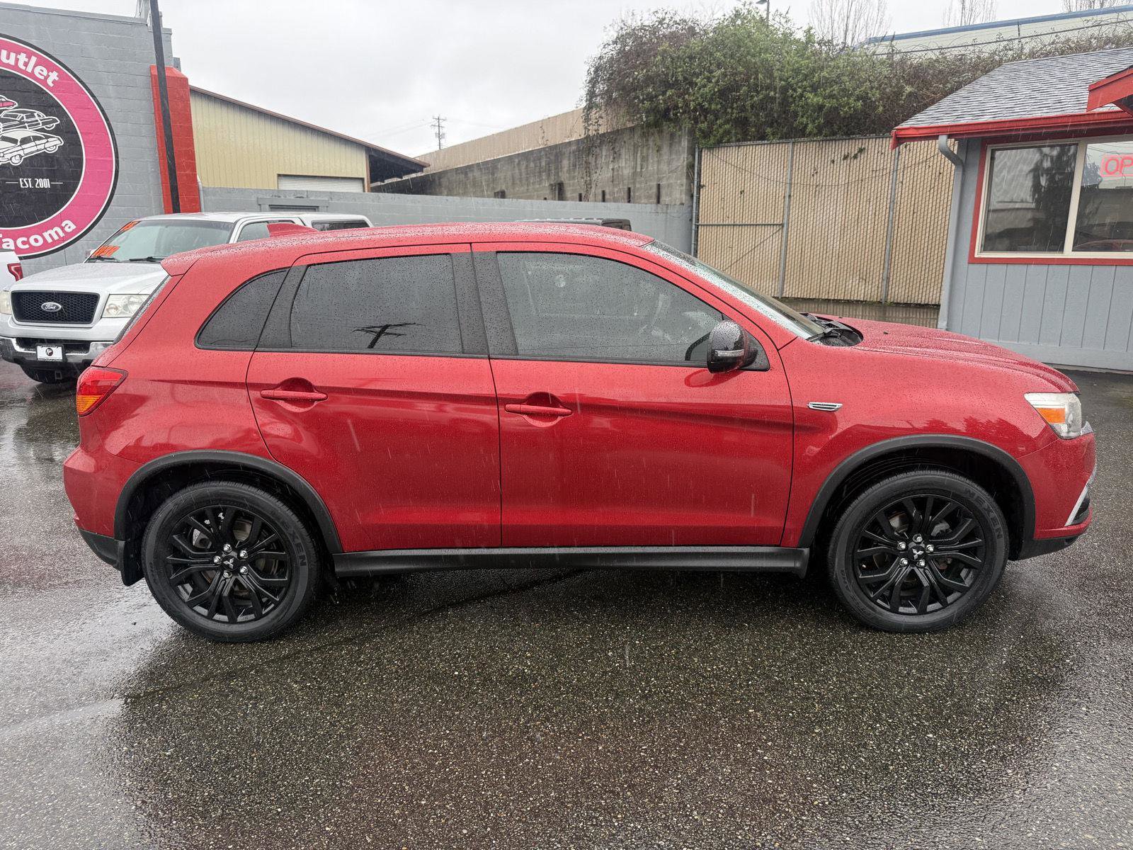 Used 2018 Mitsubishi Outlander Sport LE image 4