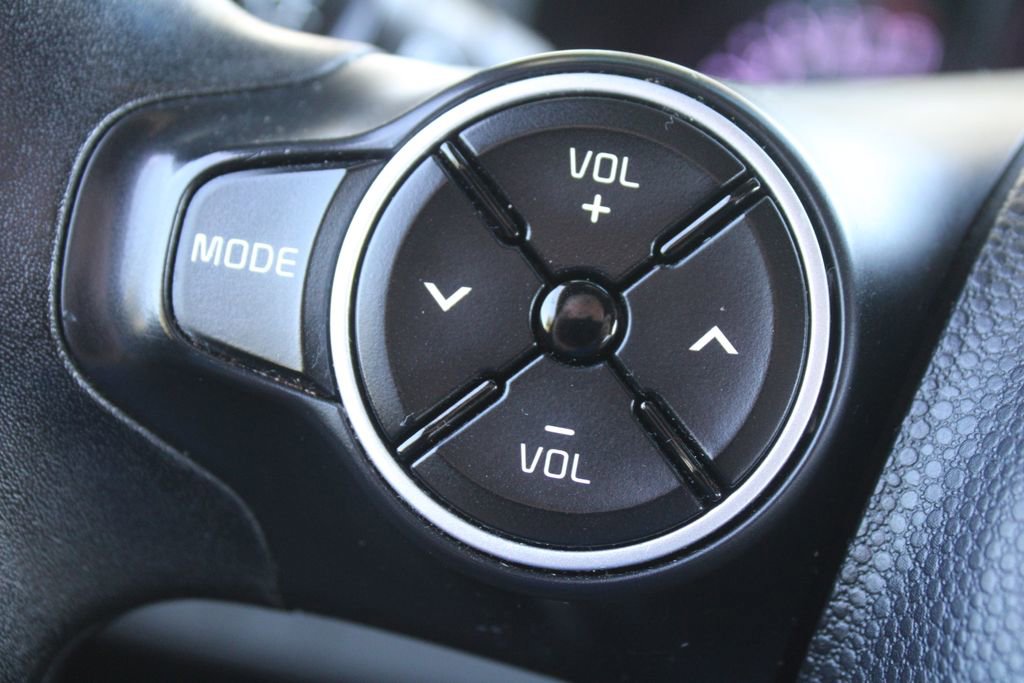 Used 2014 Kia Soul FWD image 25