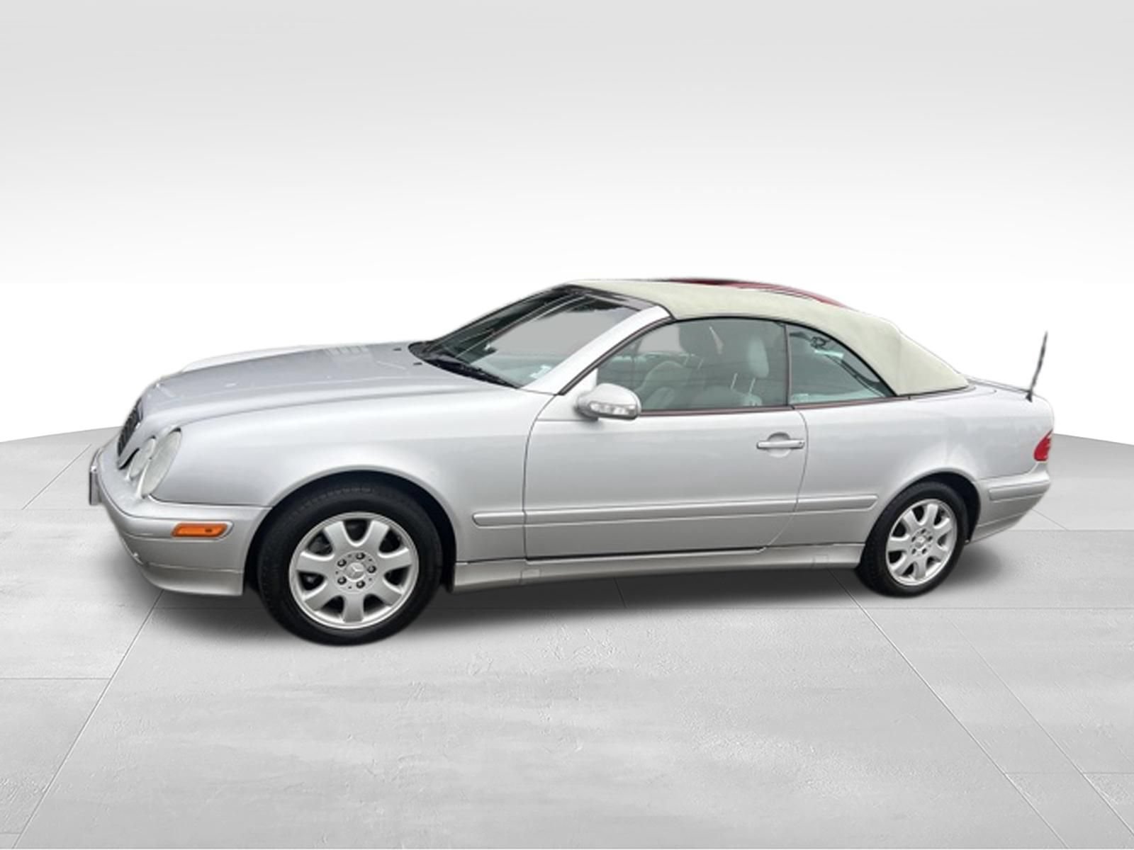 Used 2000 Mercedes-Benz CLK 320 Cabriolet image 2