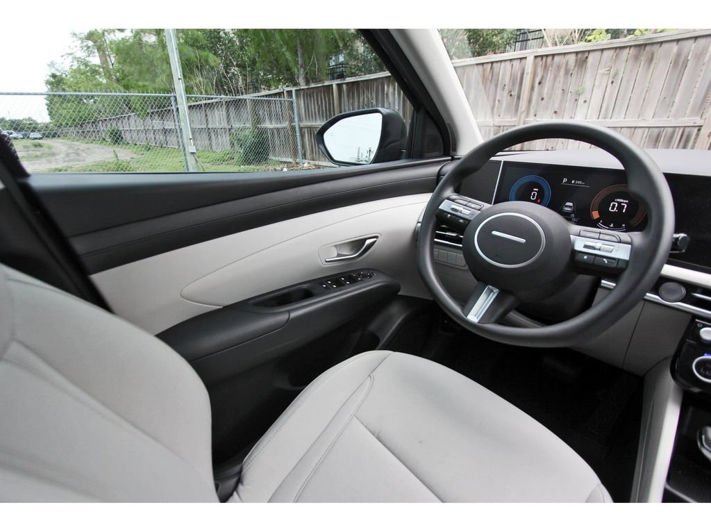 Certified 2026 Hyundai Tucson SEL Plus FWD image 9
