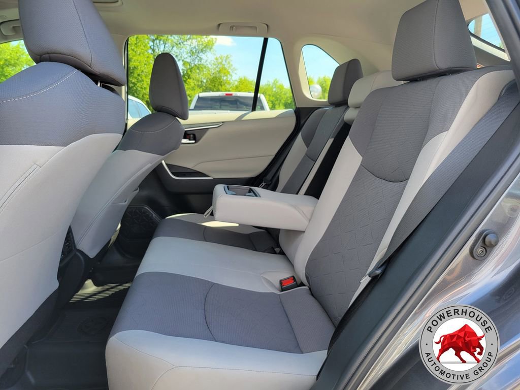 Used 2023 Toyota RAV4 XLE w/ Convenience Package FWD image 17