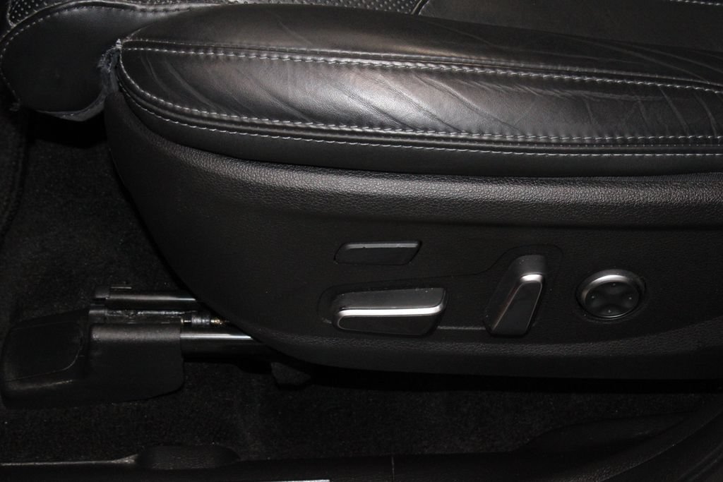 Used 2022 Hyundai Santa Fe Calligraphy AWD/4WD image 21