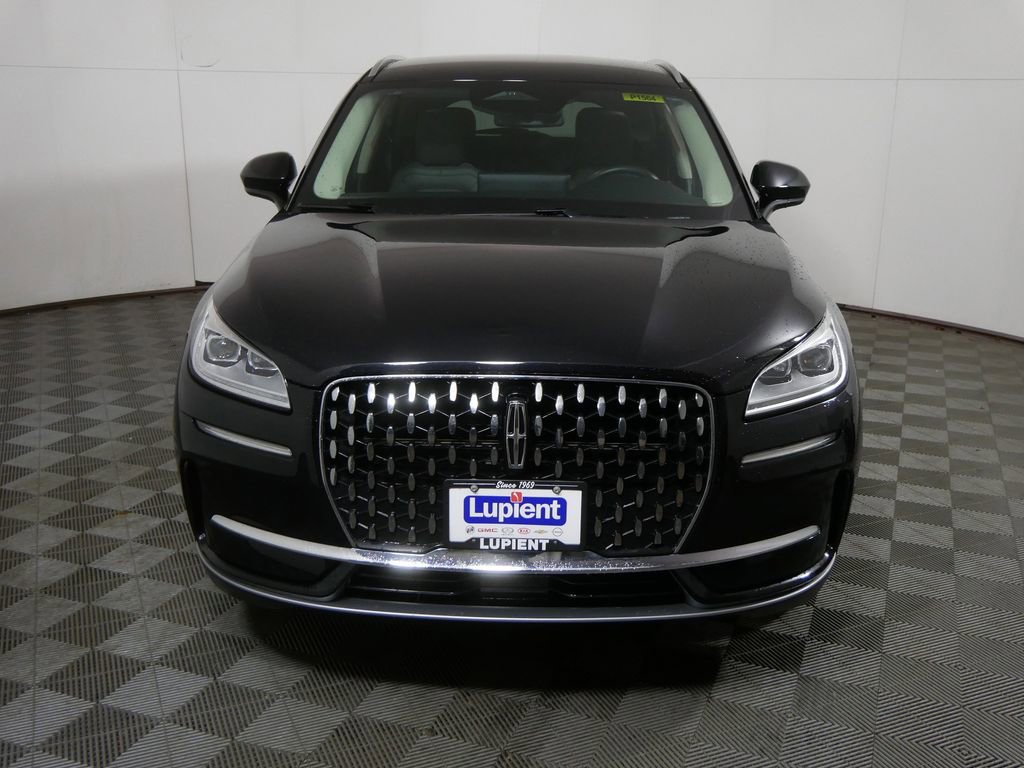 Used 2023 Lincoln Corsair Reserve w/ Towing Package image 8