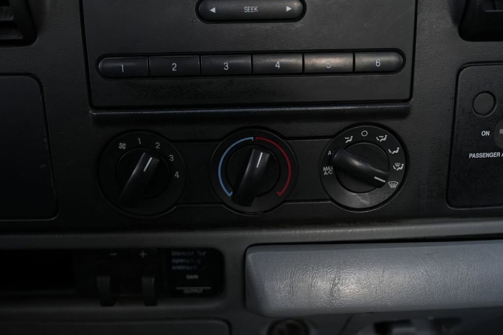 Used 2007 Ford F350 XL RWD image 25