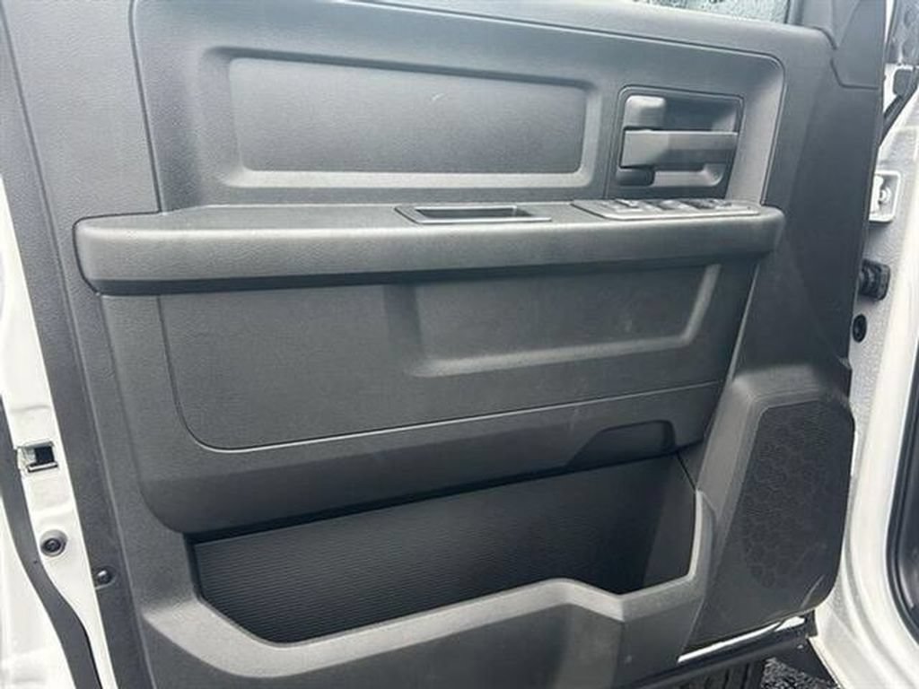 New 2026 RAM 5500 Tradesman w/ Chrome Appearance Group AWD/4WD image 18