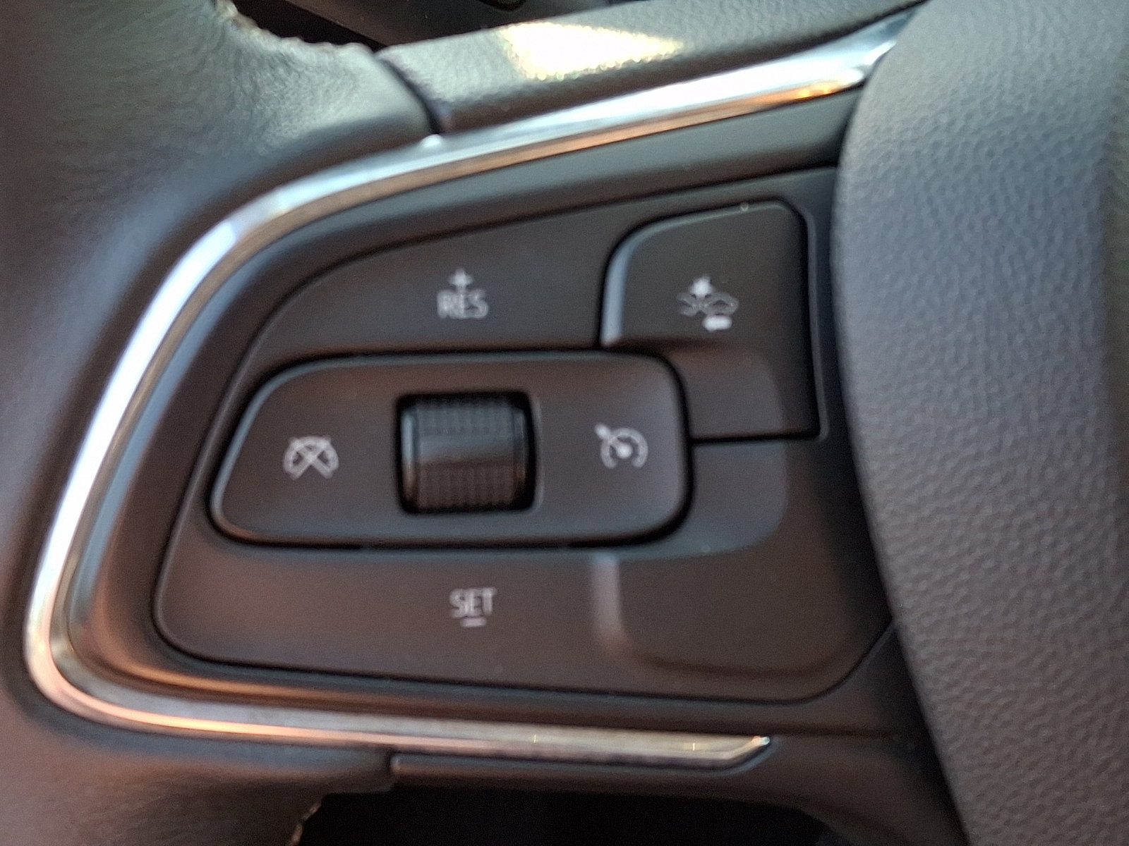 Certified 2023 Buick Encore GX Preferred w/ Cold Weather Comfort Package FWD image 22