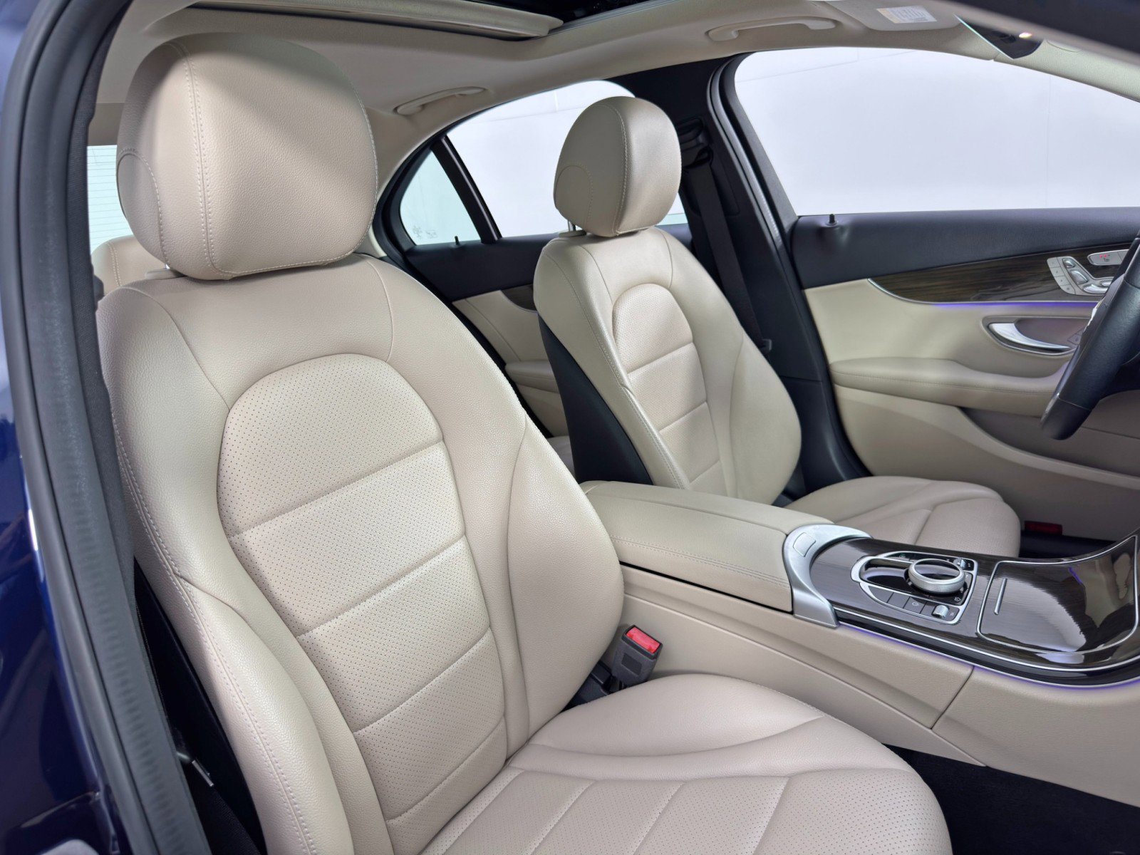 Used 2021 Mercedes-Benz C 300 Sedan w/ Premium Package image 38