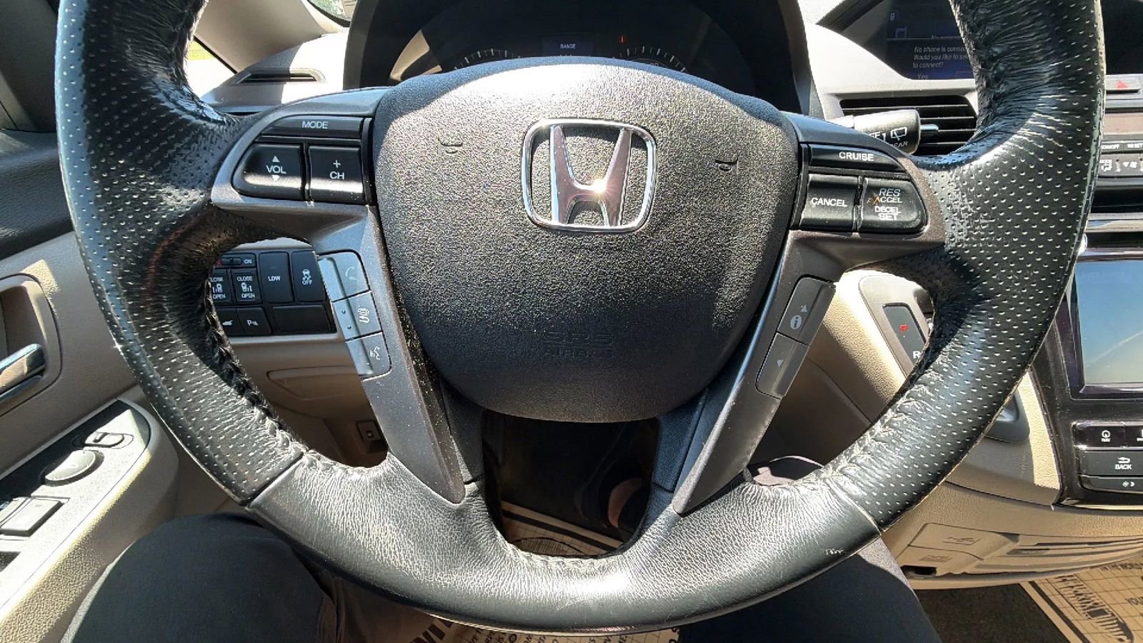 Used 2015 Honda Odyssey Touring Elite image 18