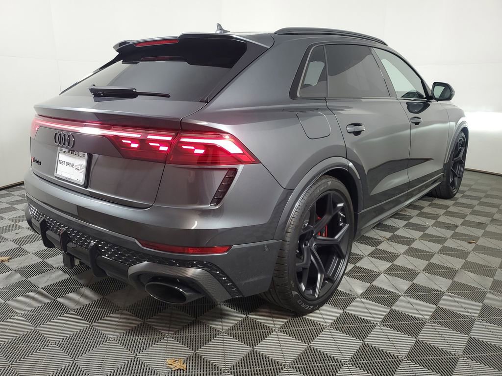 New 2026 Audi RS Q8 performance image 6