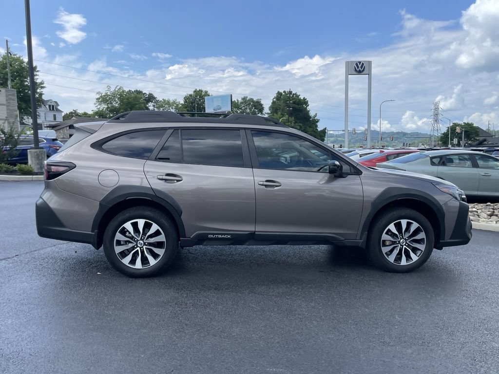 Certified 2024 Subaru Outback Limited AWD/4WD image 4