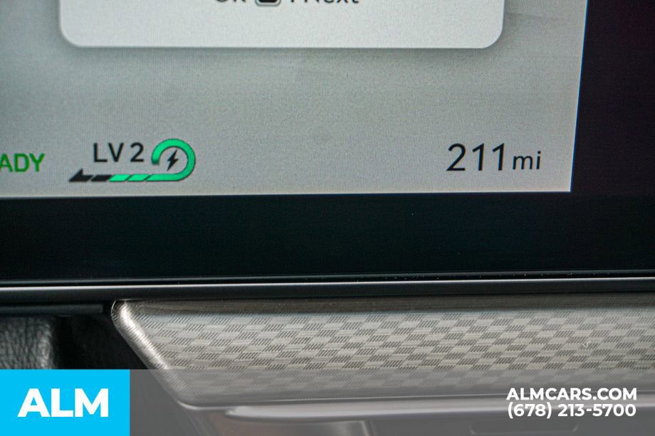 Used 2025 Genesis GV60 RWD image 66