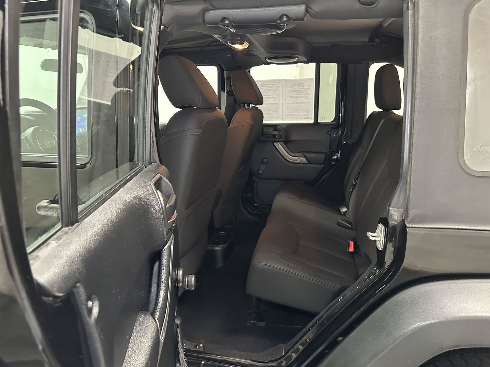Used 2014 Jeep Wrangler Unlimited Sport w/ Connectivity Group AWD/4WD image 31