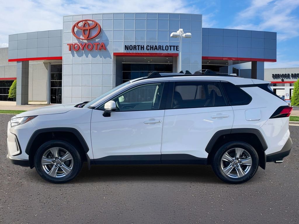 Used 2024 Toyota RAV4 XLE w/ Convenience Package image 7