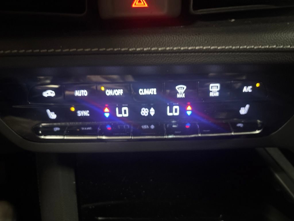 Used 2021 Buick Envision Preferred AWD/4WD image 11