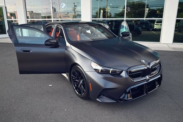 Used 2026 BMW M5 w/ Executive Package AWD/4WD image 33