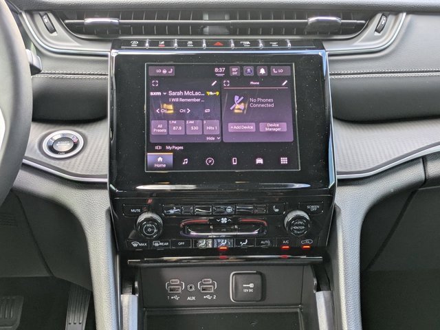 New 2025 Jeep Grand Cherokee Altitude image 16