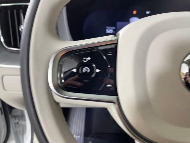 Certified 2024 Volvo XC60 T8 Plus w/ Protection Package image 19