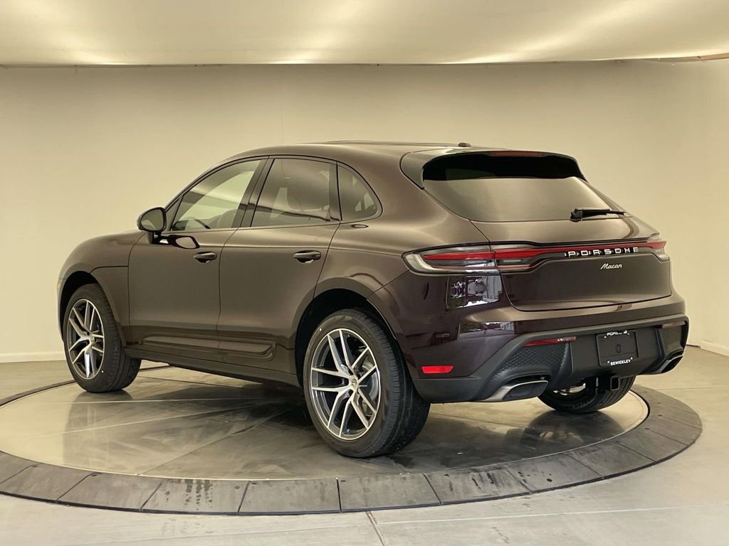 New 2026 Porsche Macan AWD/4WD image 3