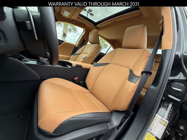 Certified 2025 Lexus ES 350 w/ Premium Package FWD image 11