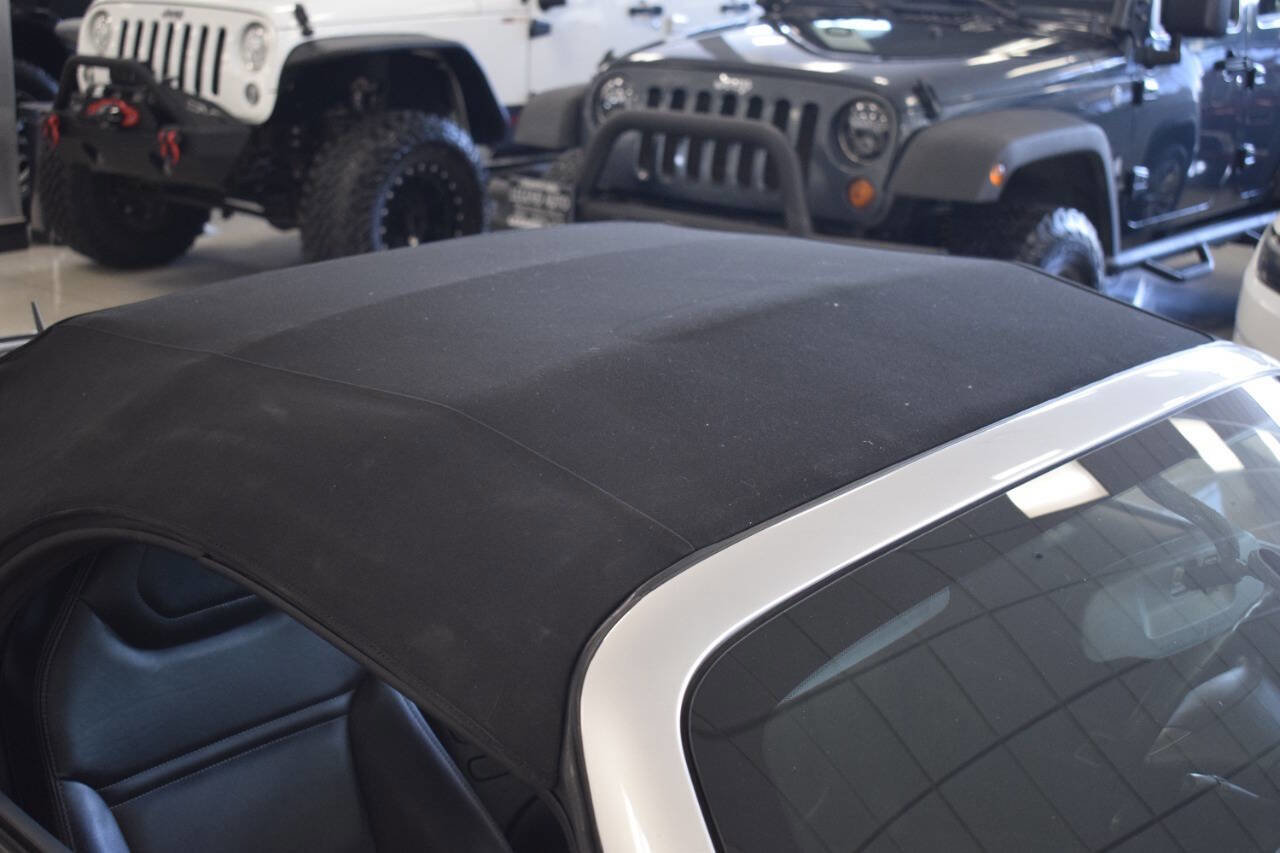 Used 2007 Pontiac Solstice Base 2dr Convertible w/ Premium Package image 56