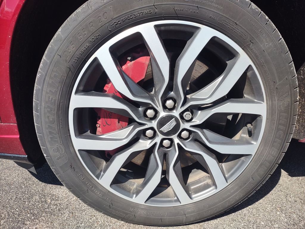 Used 2024 Cadillac XT6 Sport w/ LPO, Floor Liner Package AWD/4WD image 10