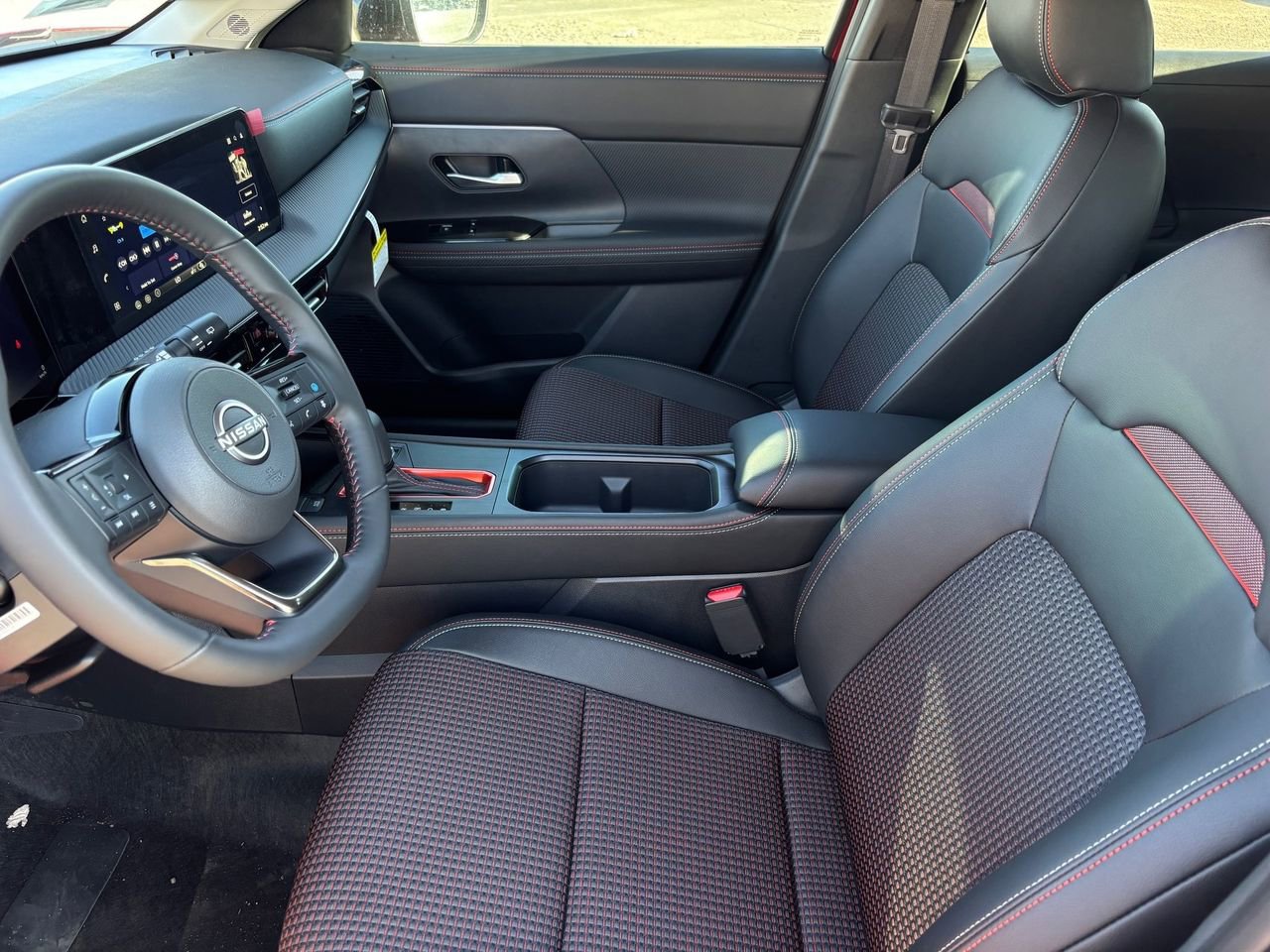 New 2026 Nissan Kicks SR w/ Cold Weather Package image 16