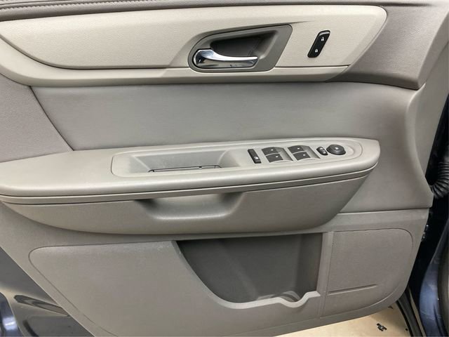 Used 2014 Chevrolet Traverse LS image 25