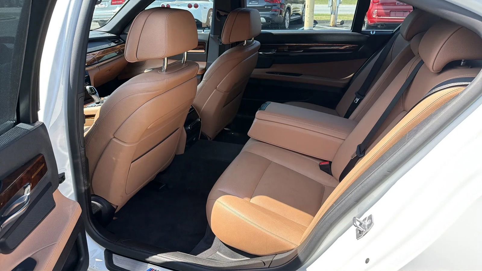 Used 2015 BMW 740Li image 11