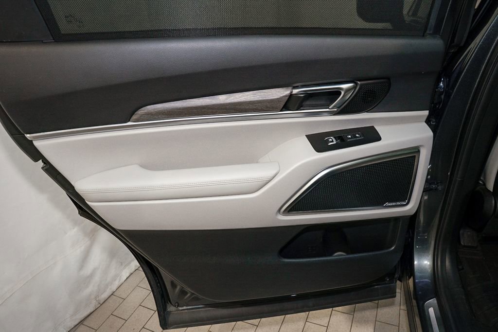 Used 2021 Kia Telluride SX w/ SX Prestige Package image 12