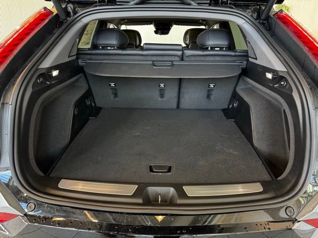 New 2026 Cadillac Optiq Sport 2 image 43