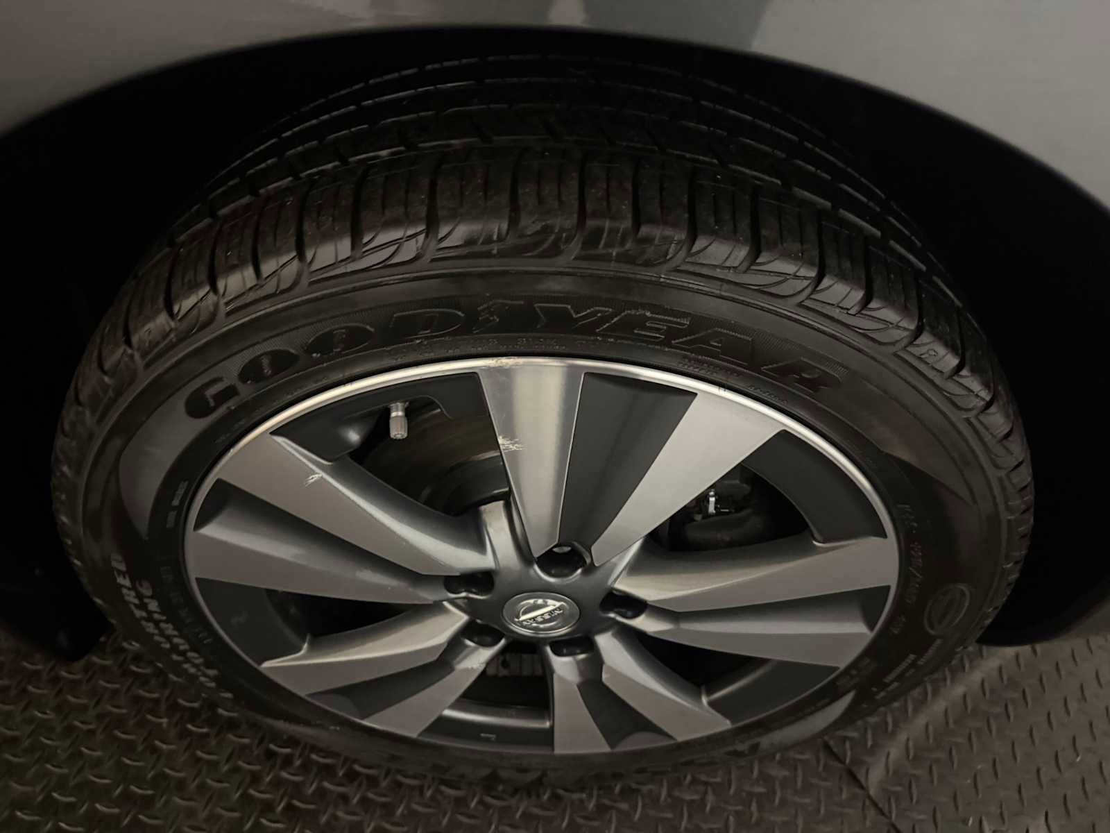 Used 2016 Nissan Leaf SV image 12