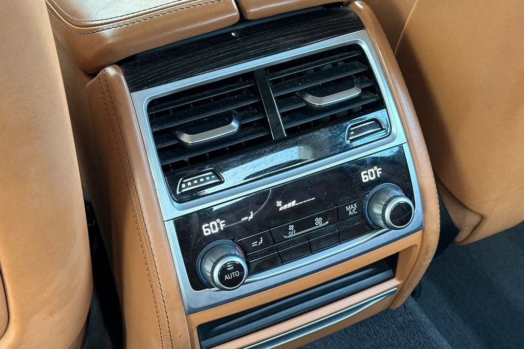 Used 2020 BMW 740i w/ Premium Package image 13
