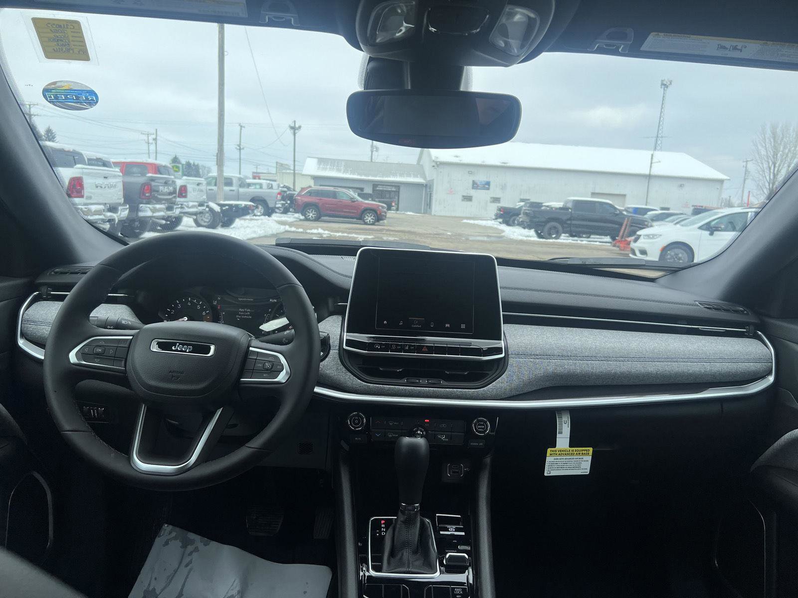 New 2026 Jeep Compass Latitude image 29