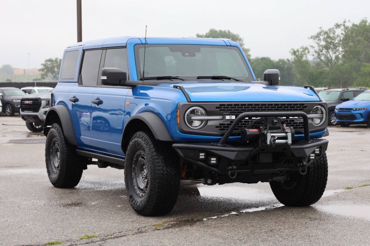 Used 2025 Ford Bronco Badlands AWD/4WD image 4