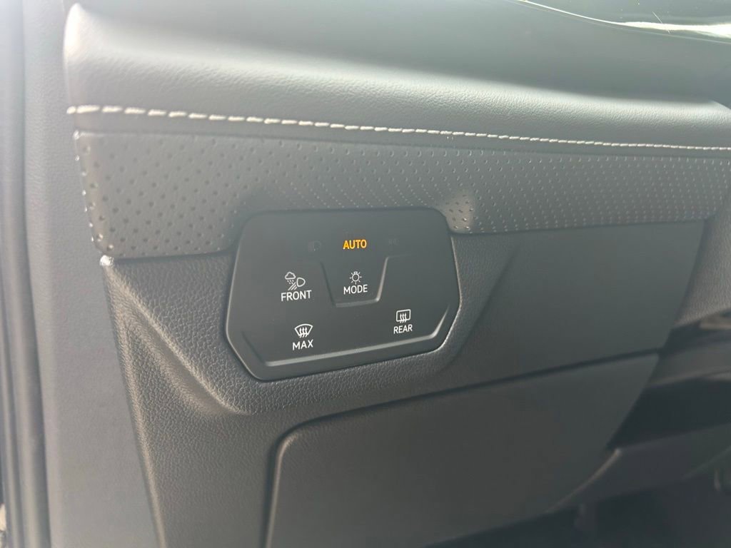 New 2026 Volkswagen Atlas SE image 52