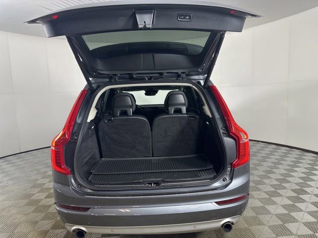 Used 2018 Volvo XC90 T5 Momentum w/ Convenience Package AWD/4WD image 7