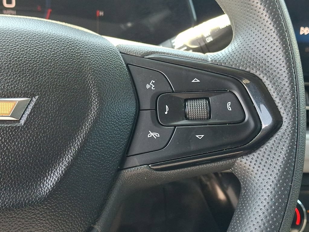 Used 2025 Chevrolet TrailBlazer LT AWD/4WD image 21