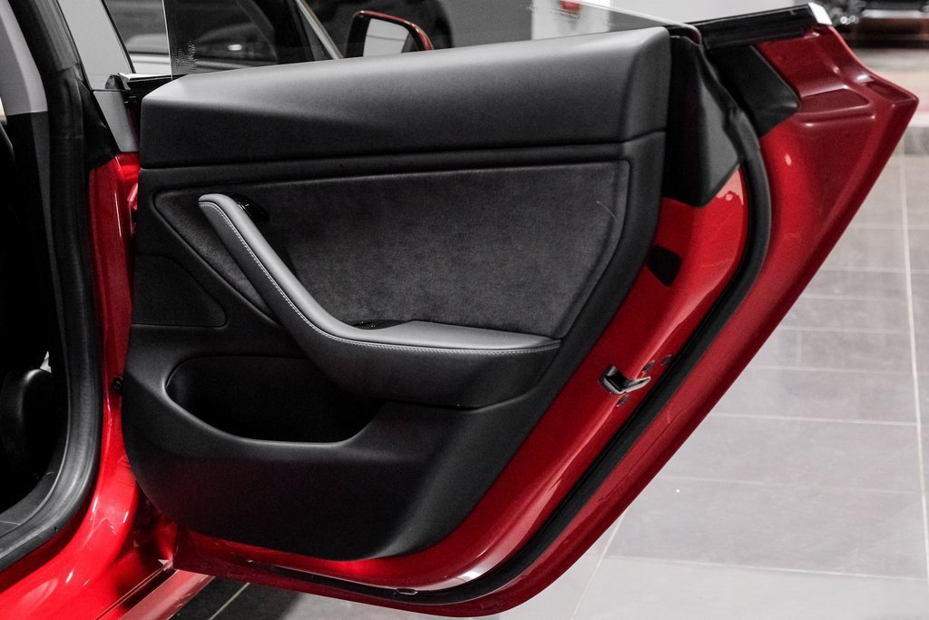 Used 2018 Tesla Model 3 Long Range image 51