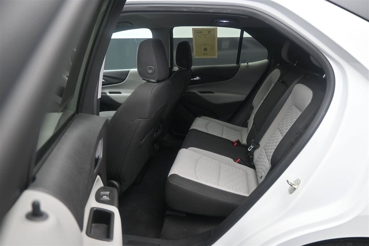 Used 2019 Chevrolet Equinox LS w/ LS Convenience Package AWD/4WD image 10