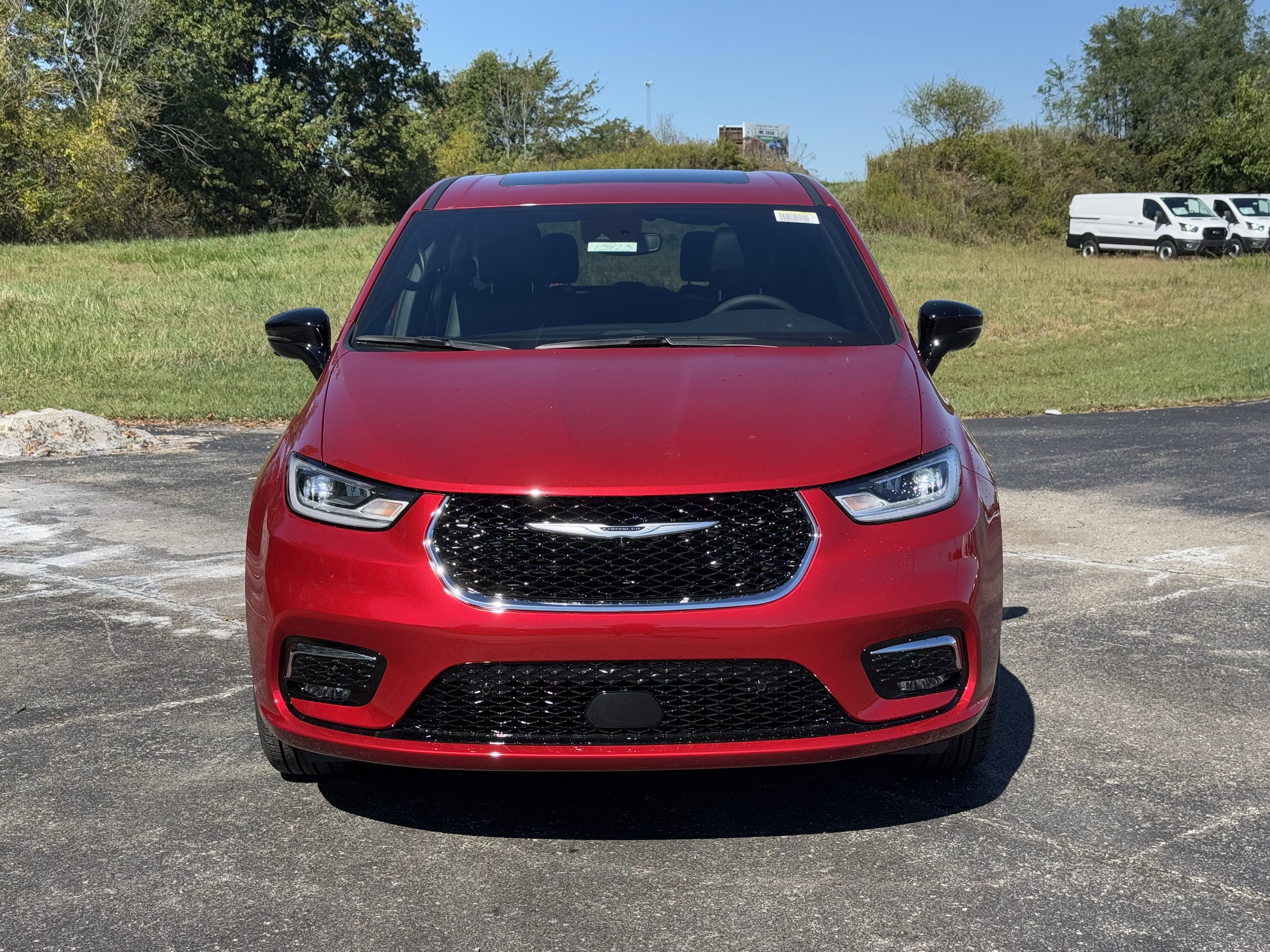 New 2026 Chrysler Pacifica Select image 8